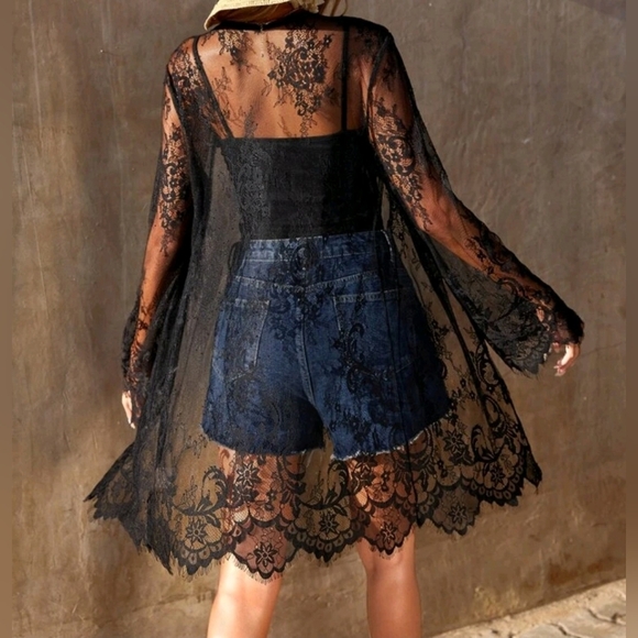 SHEIN Other - SHEIN VCAY Floral Lace Fan Trim Kimono Tank Top